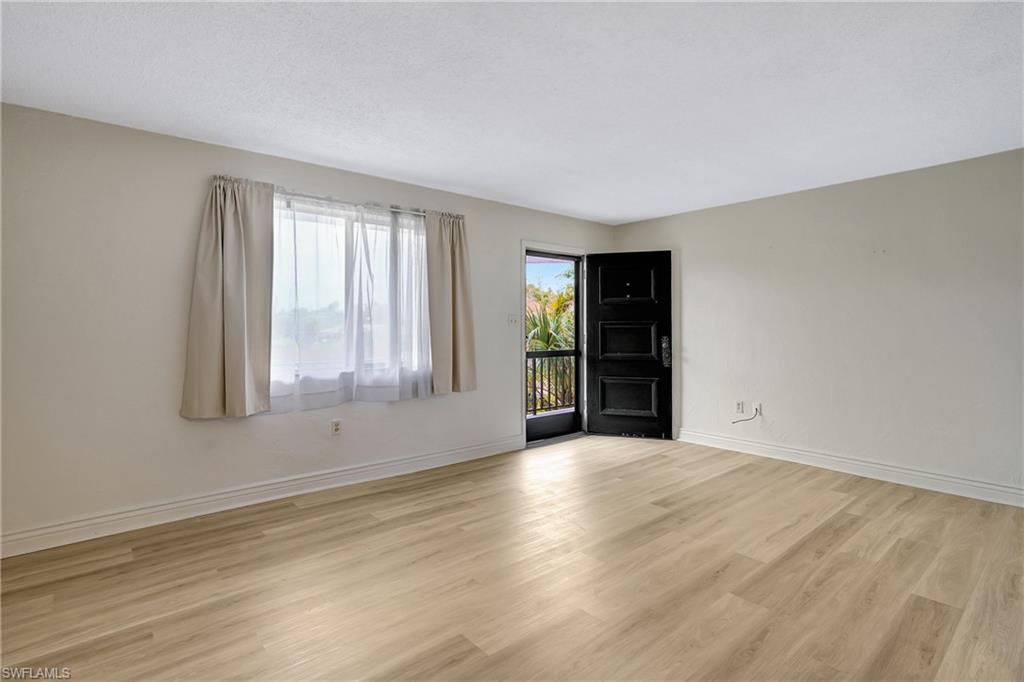 CAPEWAY CONDO - Residential