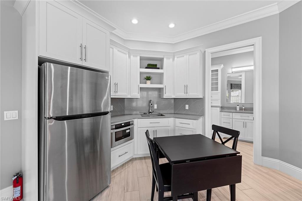 QUAIL WEST - Residential