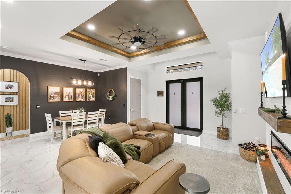 GOLDEN GATE ESTATES - Residential