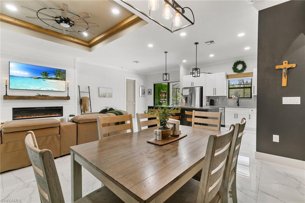 GOLDEN GATE ESTATES - Residential