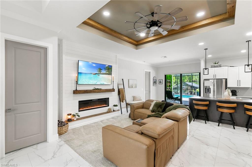 GOLDEN GATE ESTATES - Residential