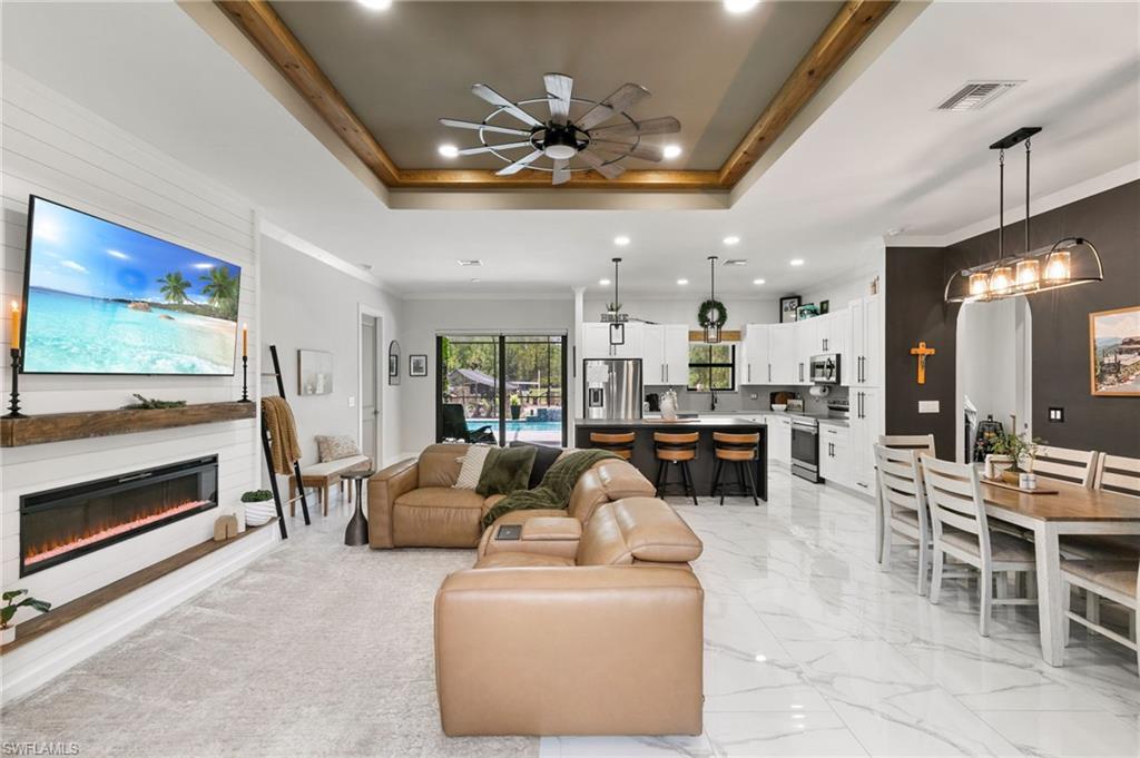 GOLDEN GATE ESTATES - Residential