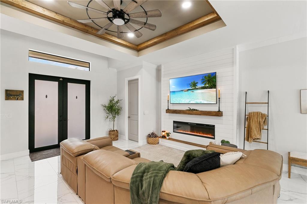 GOLDEN GATE ESTATES - Residential