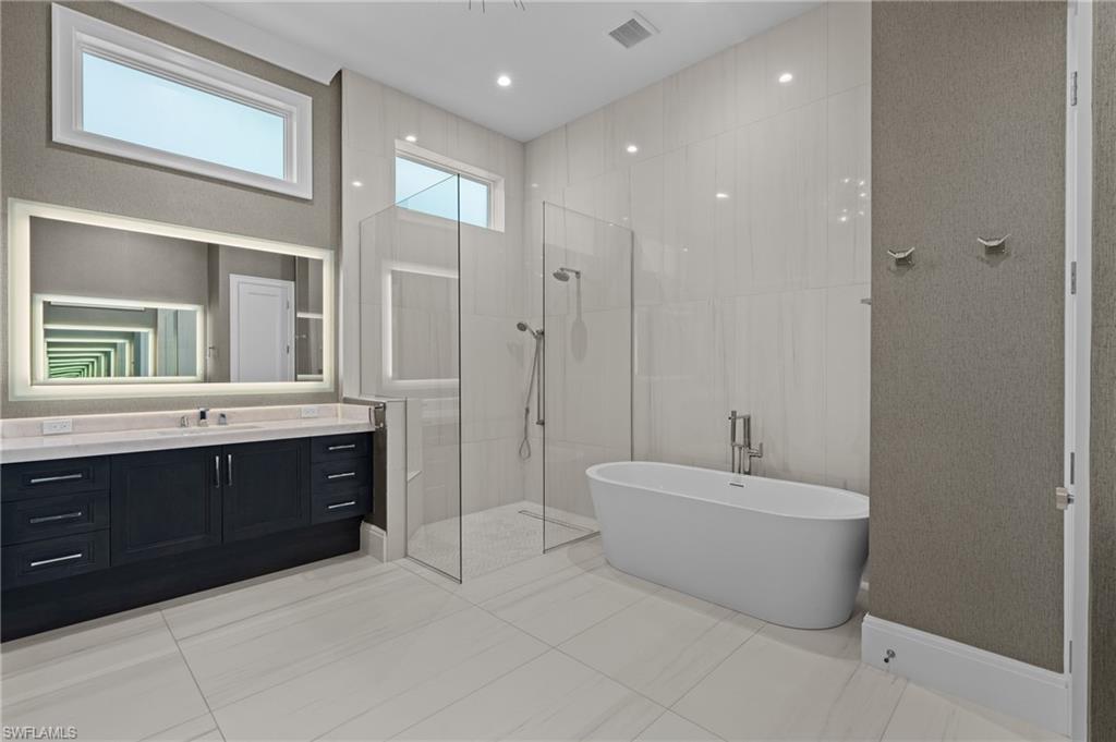 WINDWARD ISLE - Residential