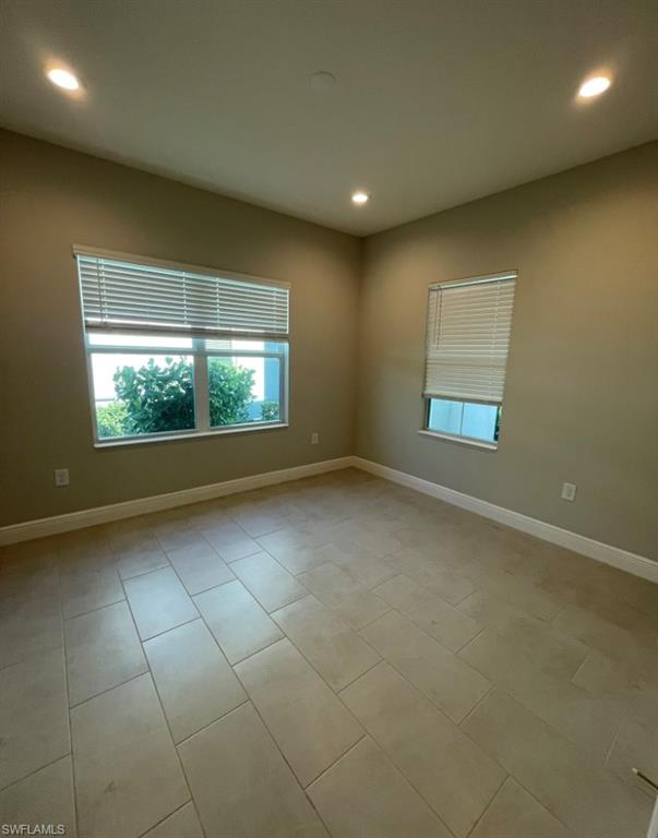 SKYSAIL - Residential Lease