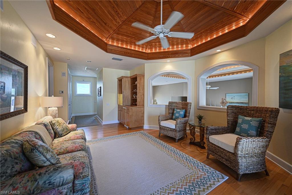 BAREFOOT BEACH - Residential Lease