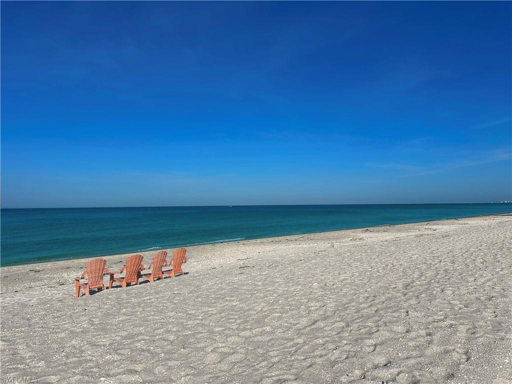 BAREFOOT BEACH - Residential Lease