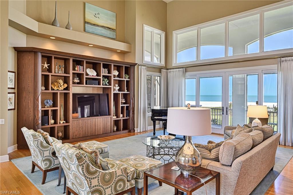 BAREFOOT BEACH - Residential Lease