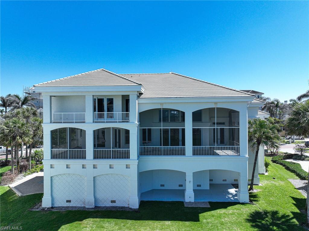 BAREFOOT BEACH - Residential Lease