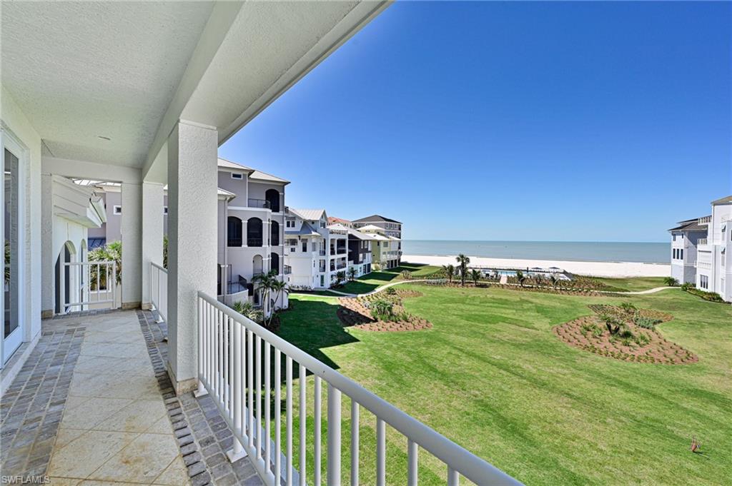 BAREFOOT BEACH - Residential Lease