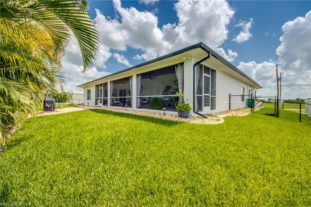 CAPE CORAL - Residential