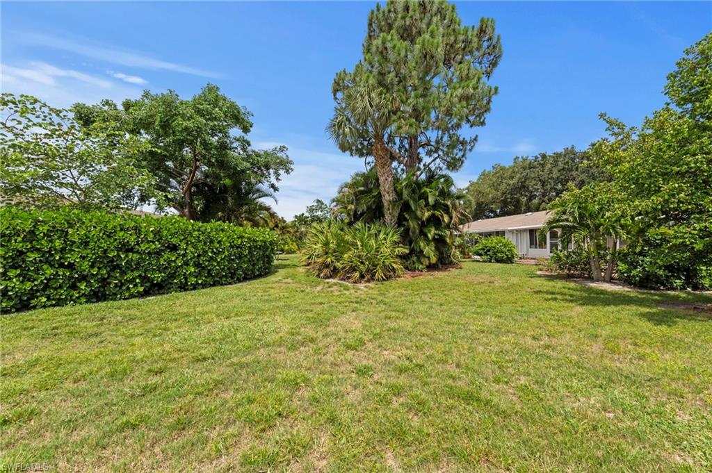 GLADES COUNTRY CLUB - Residential