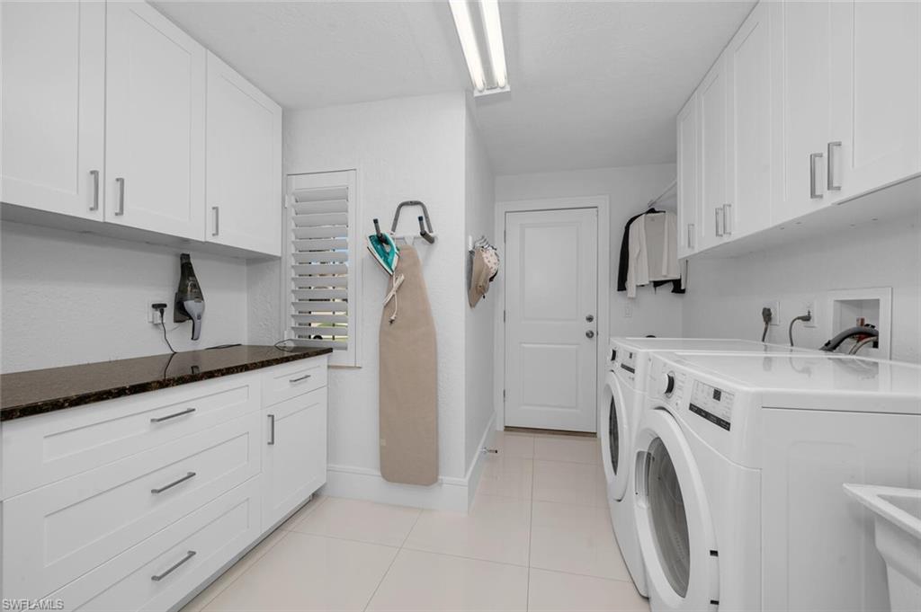 MOORINGS - Residential