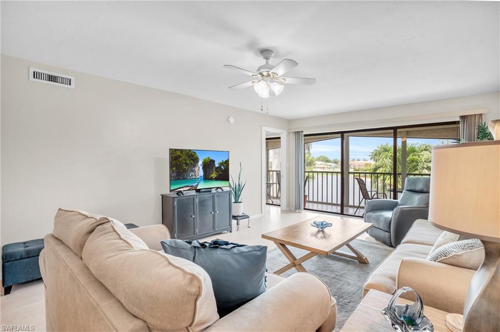 FOUNTAINS IV - Residential Lease