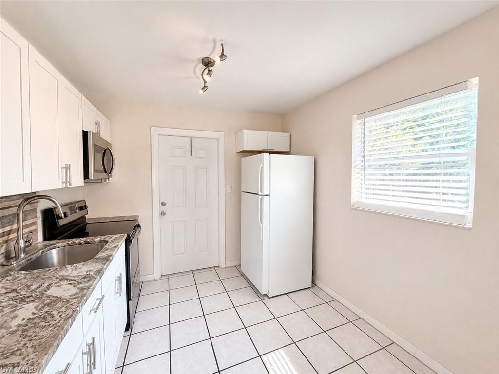 SHADOWLAWN AT NAPLES - Residential Income