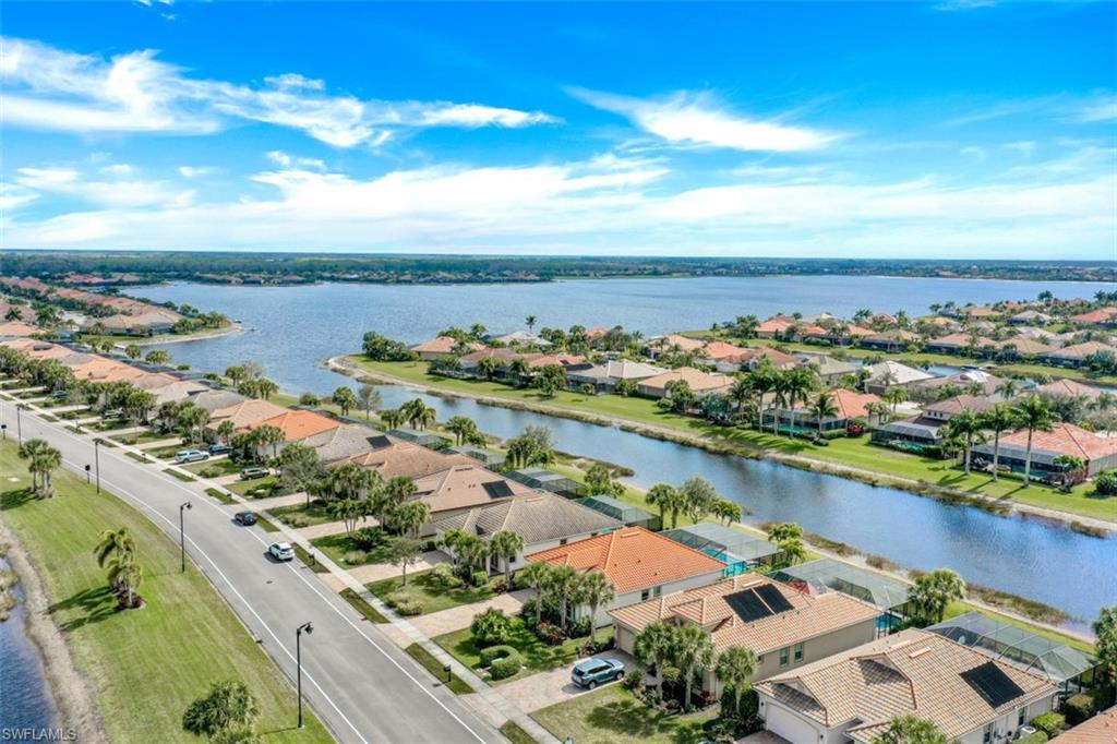 QUARRY SHORES - Residential