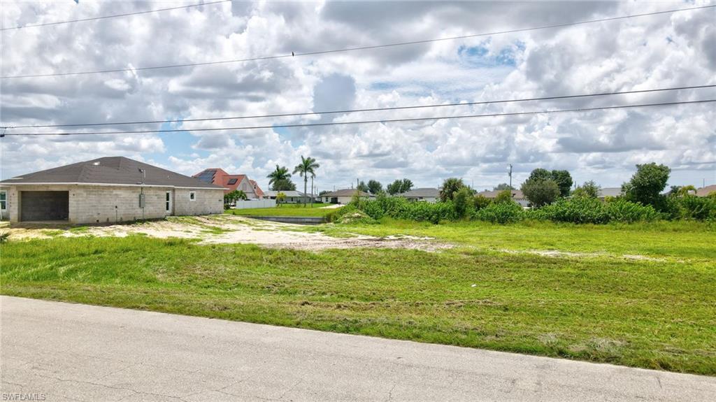 CAPE CORAL - Land