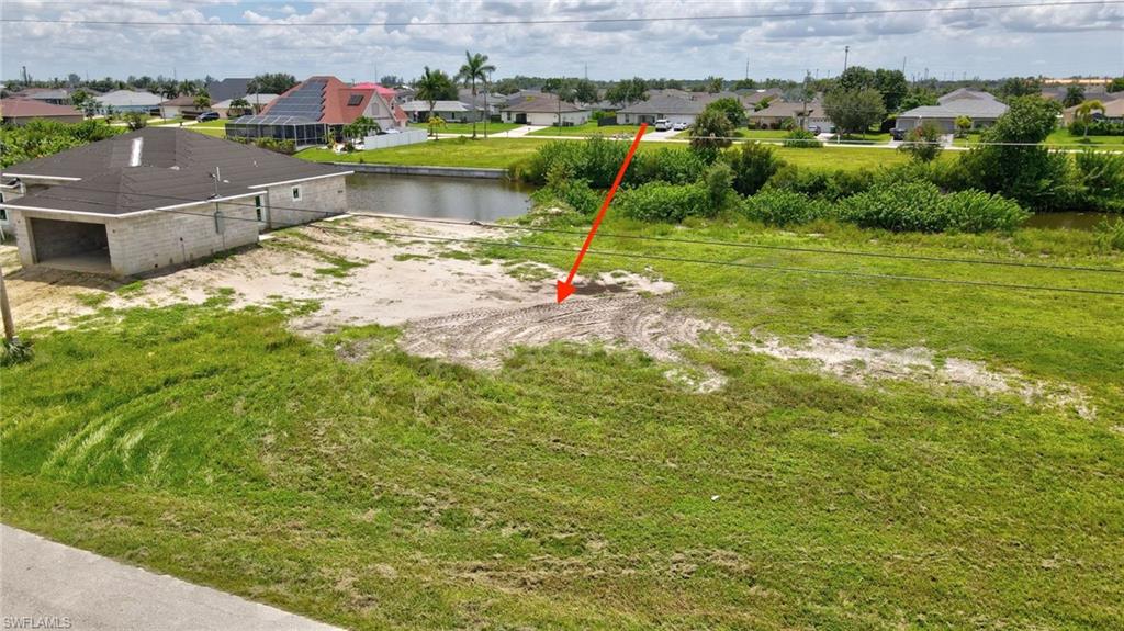 CAPE CORAL - Land