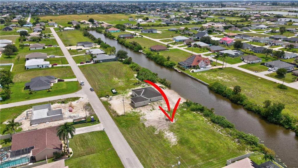 CAPE CORAL - Land