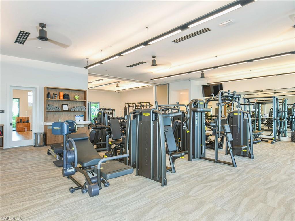 ESPLANADE LAKE CLUB - Residential