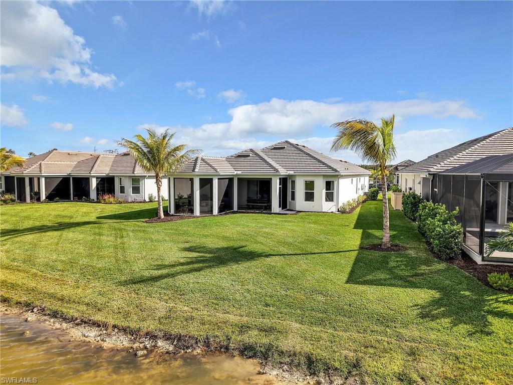 ESPLANADE LAKE CLUB - Residential