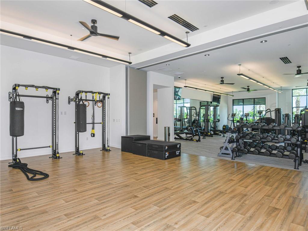 ESPLANADE LAKE CLUB - Residential