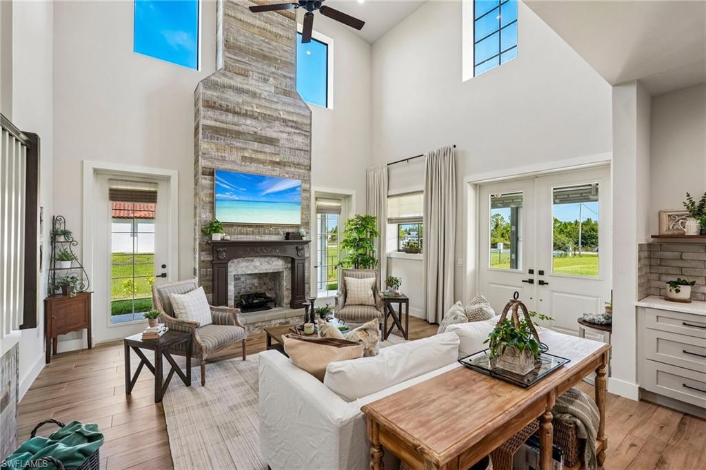 GOLDEN GATE ESTATES - Residential