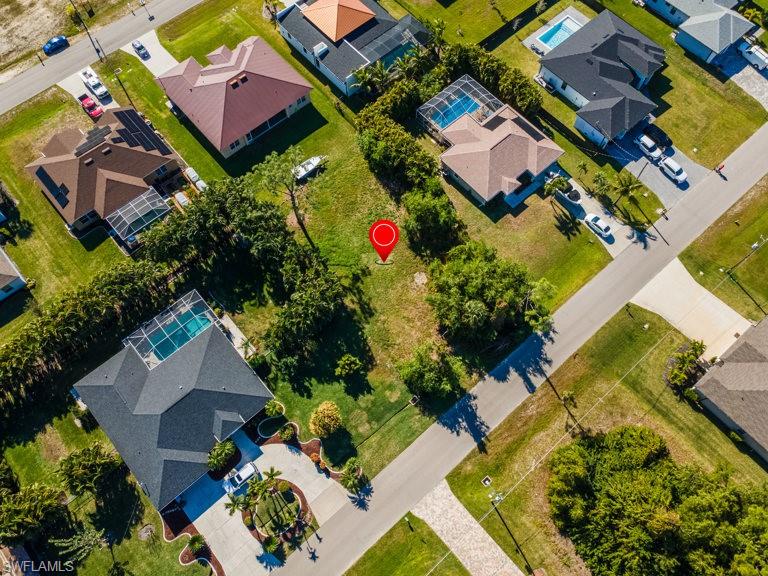 CAPE CORAL - Land