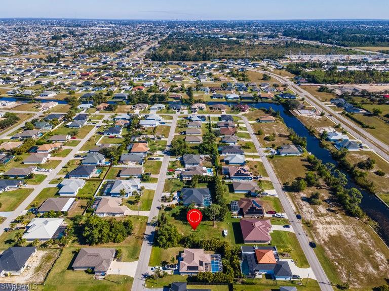 CAPE CORAL - Land