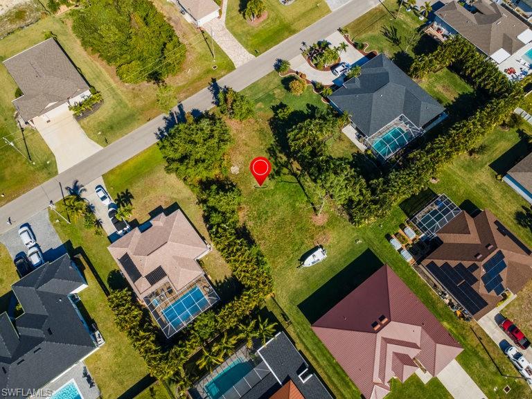 CAPE CORAL - Land