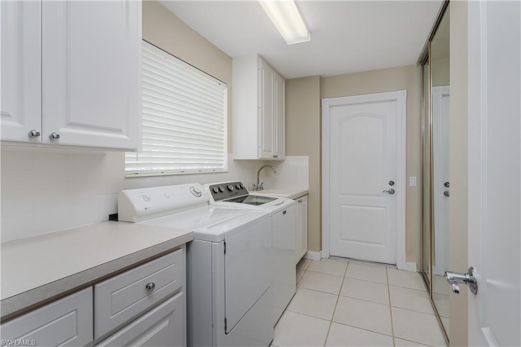 ISLAND WALK - Residential Lease
