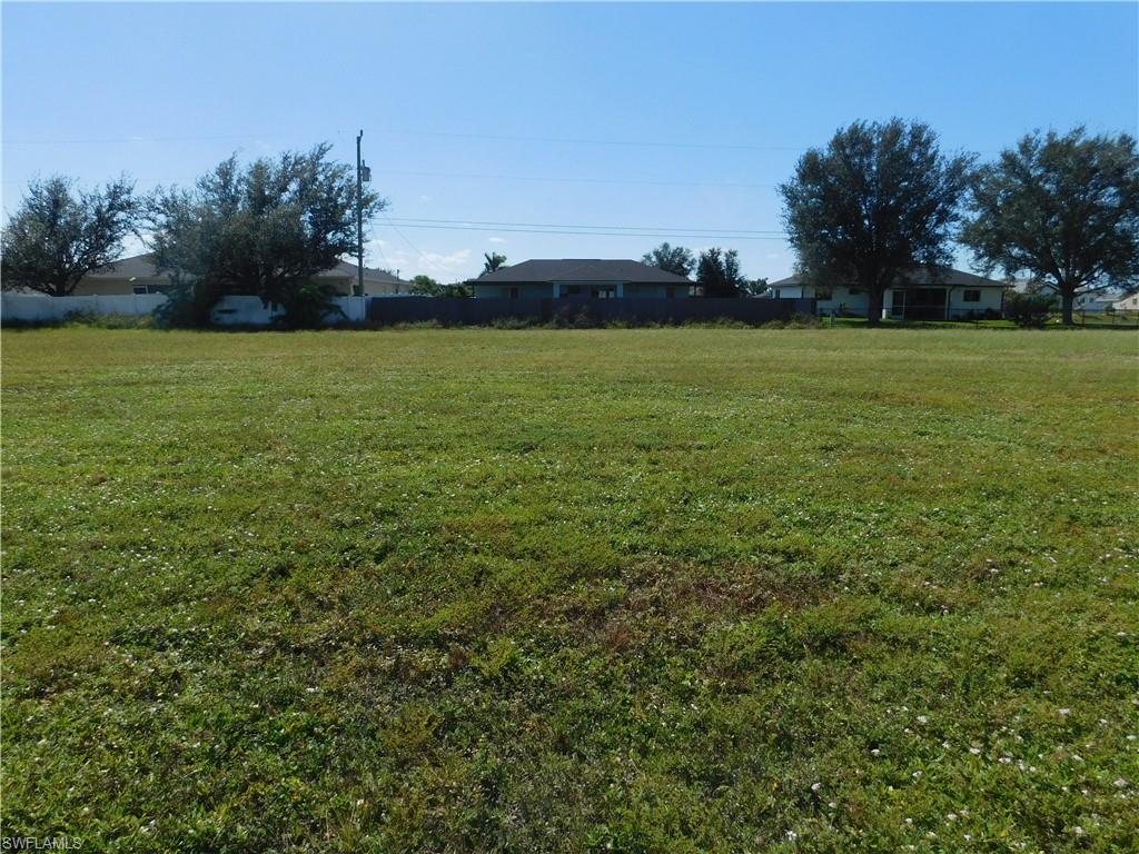 CAPE CORAL - Land