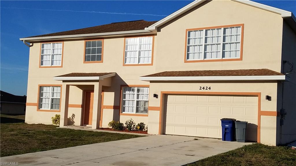 Huge 4 Bedroom, 2.5 Bath 2 story