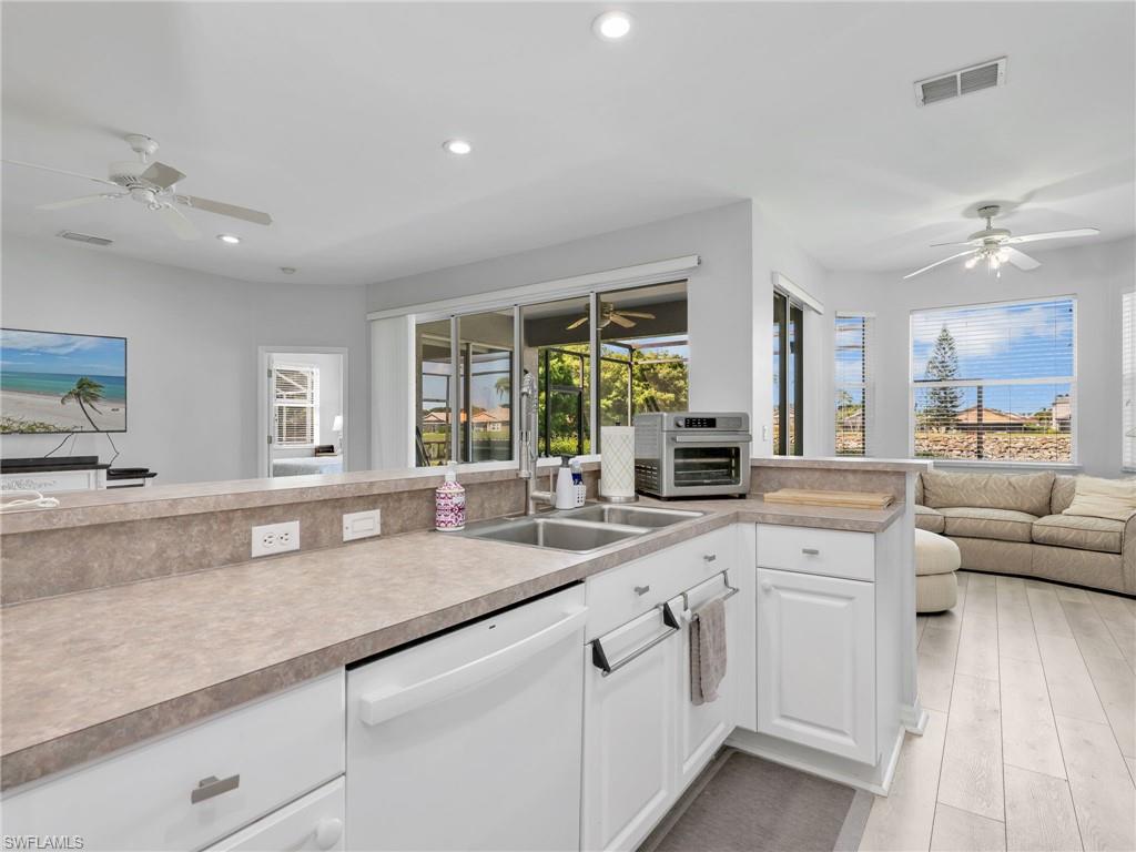 STONEYBROOK - Residential