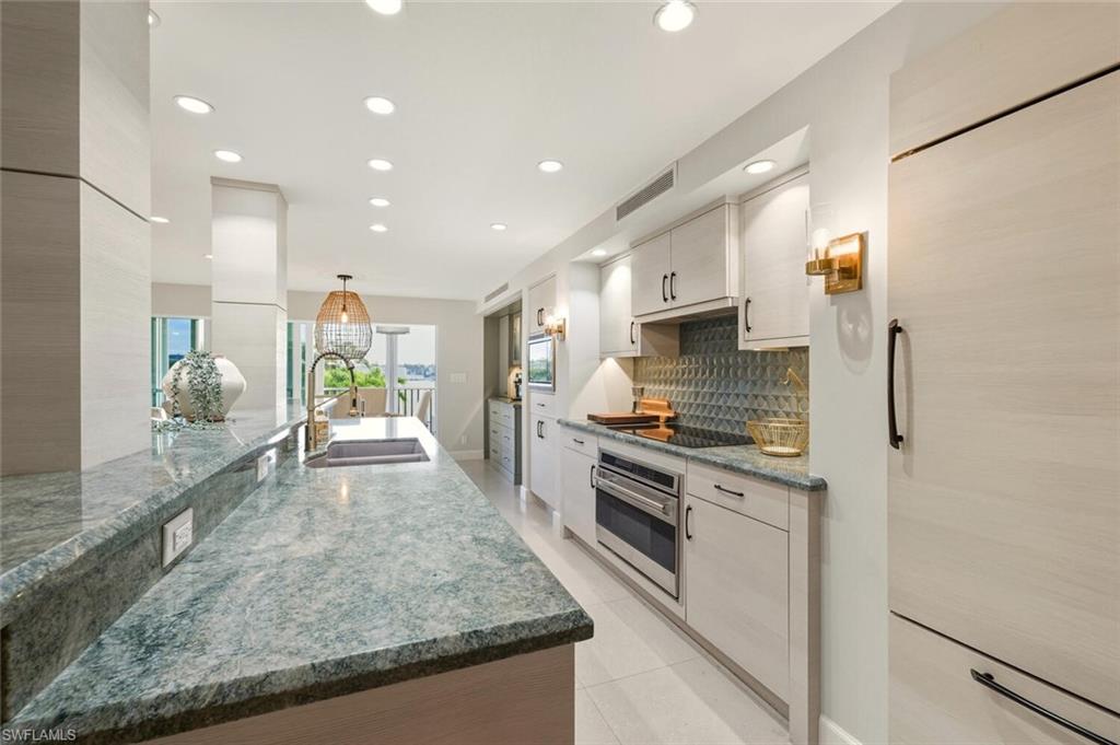 PELICAN POINT WEST - Residential