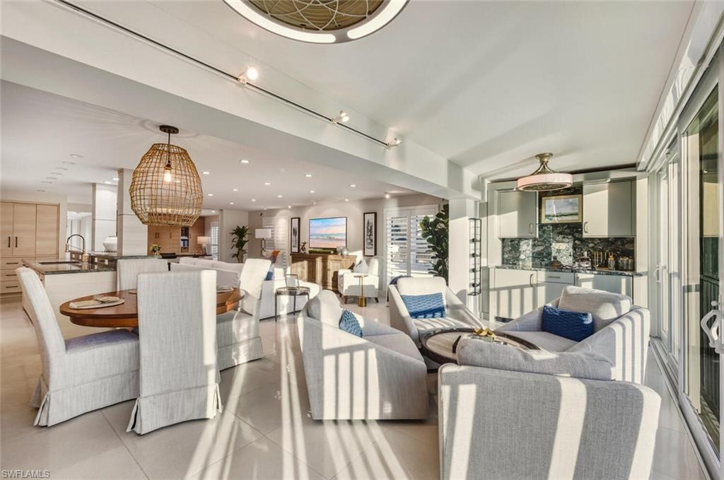 PELICAN POINT WEST - Residential
