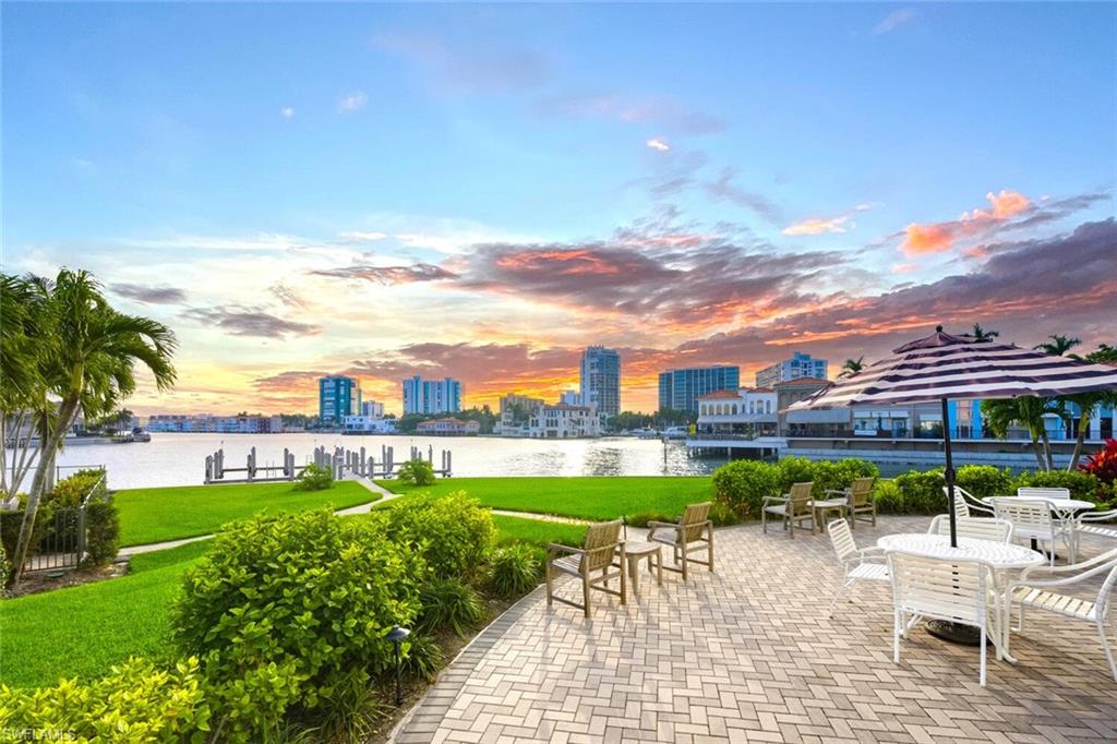 PELICAN POINT WEST - Residential