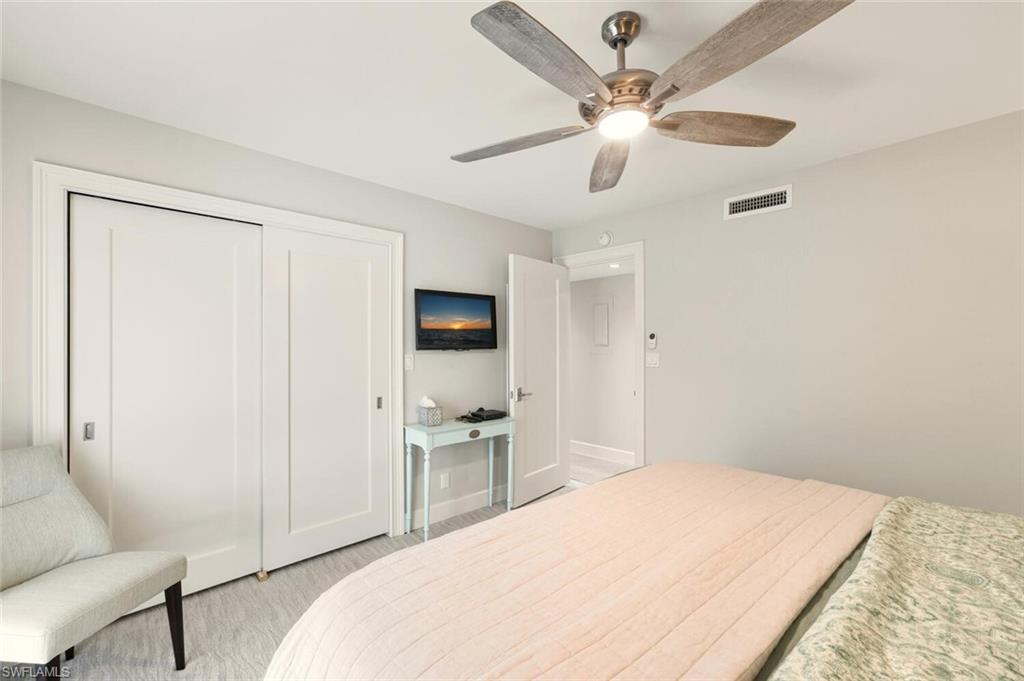 PELICAN POINT WEST - Residential