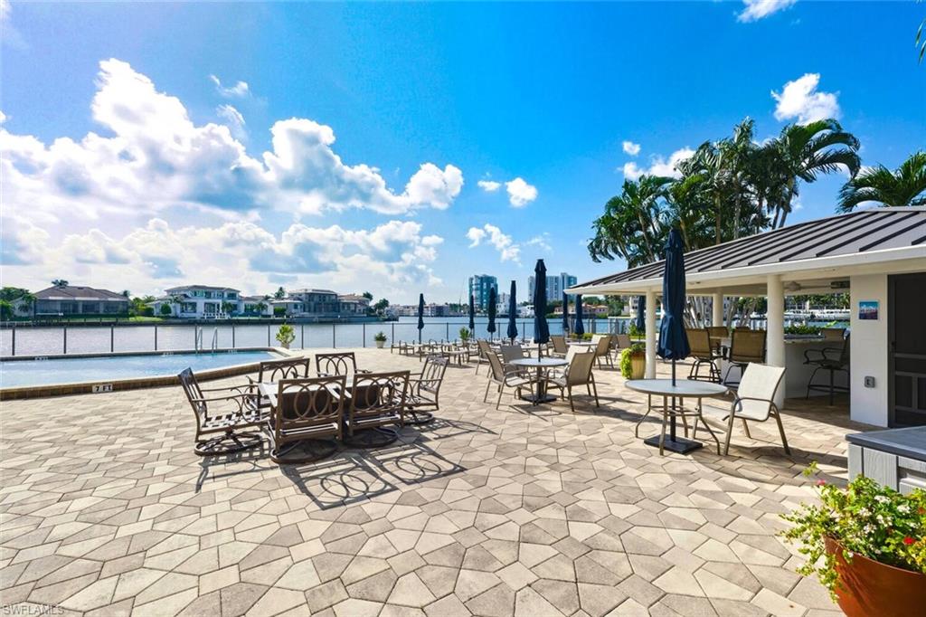 PELICAN POINT WEST - Residential