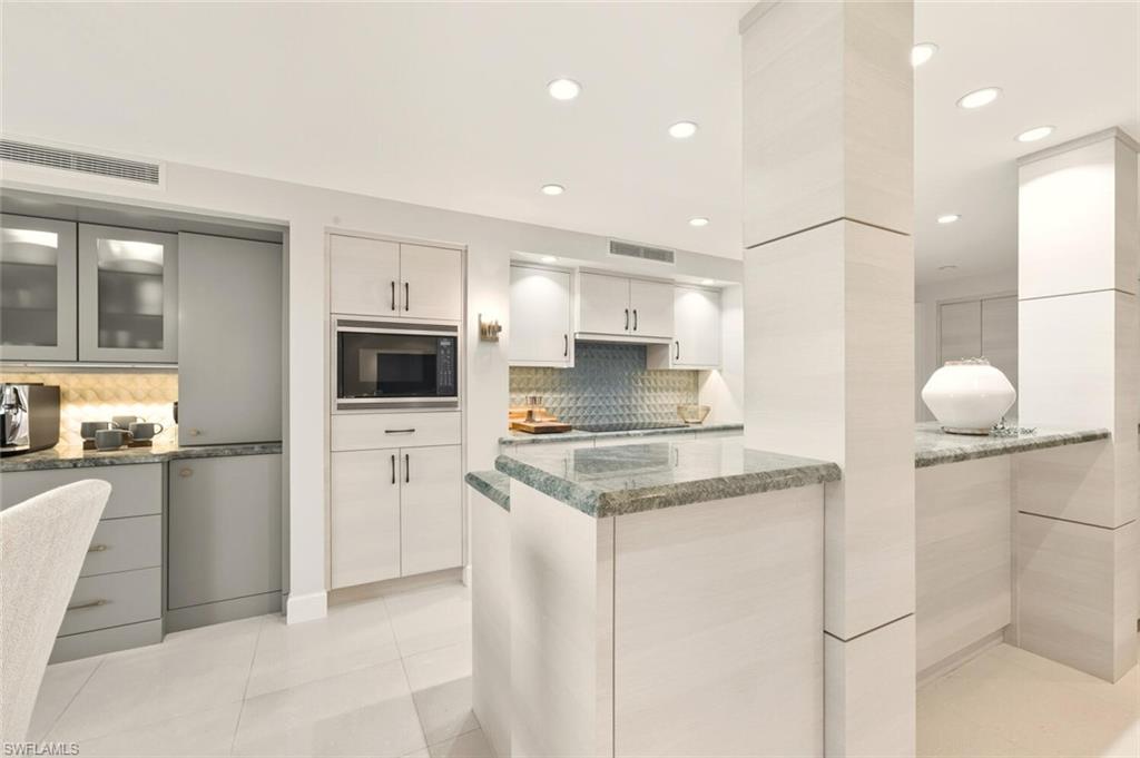 PELICAN POINT WEST - Residential