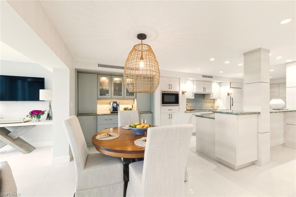 PELICAN POINT WEST - Residential
