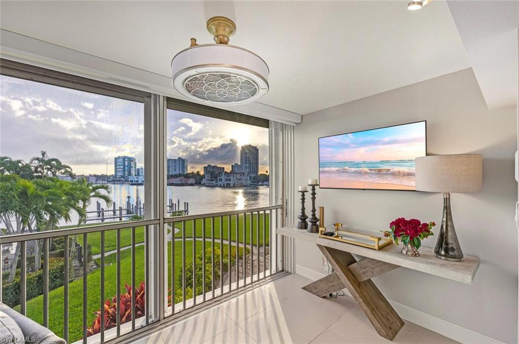 PELICAN POINT WEST - Residential