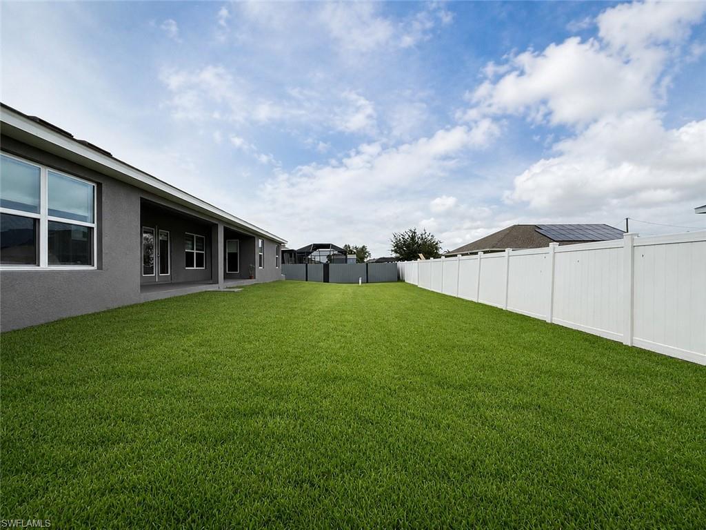 CAPE CORAL - Residential