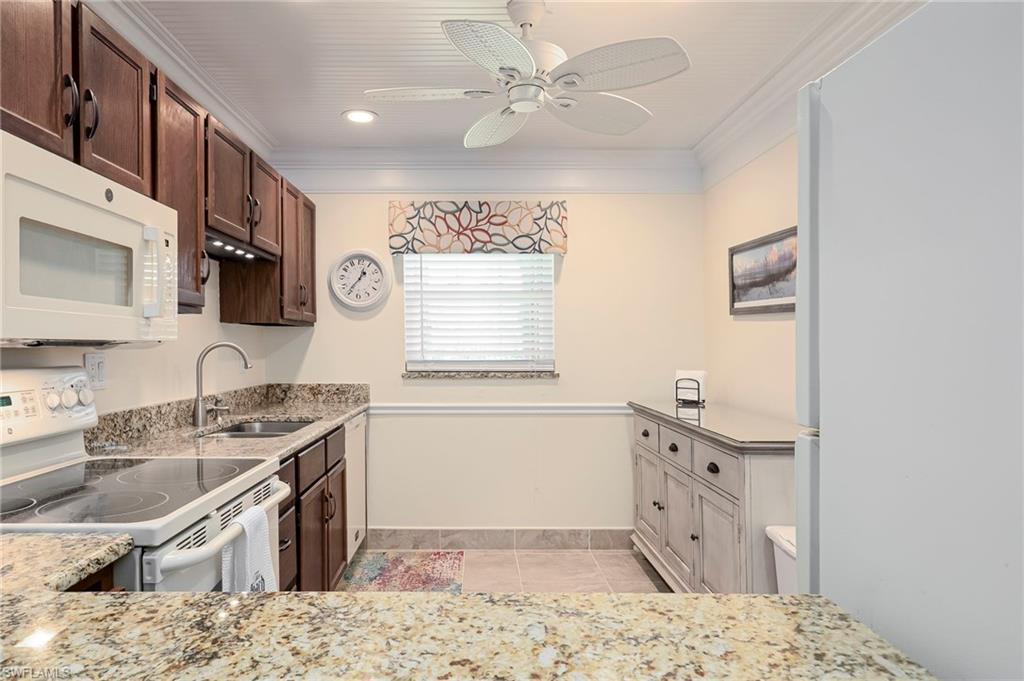 MYERLEE PARK NORTH CONDO - Residential