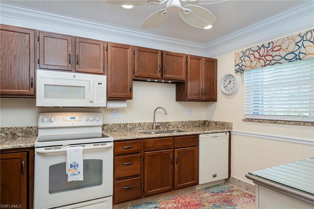 MYERLEE PARK NORTH CONDO - Residential