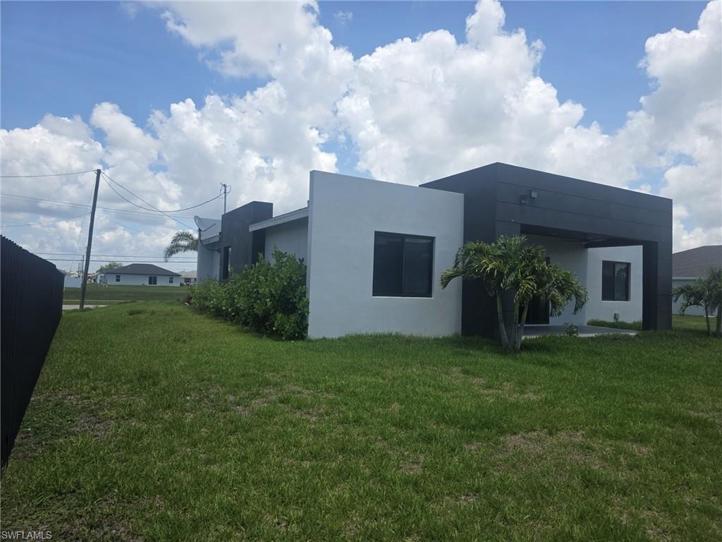 CAPE CORAL - Residential Lease
