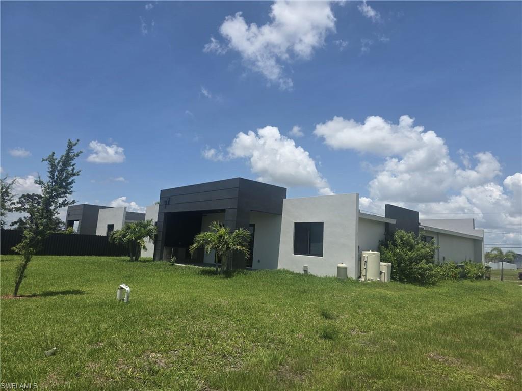 CAPE CORAL - Residential Lease