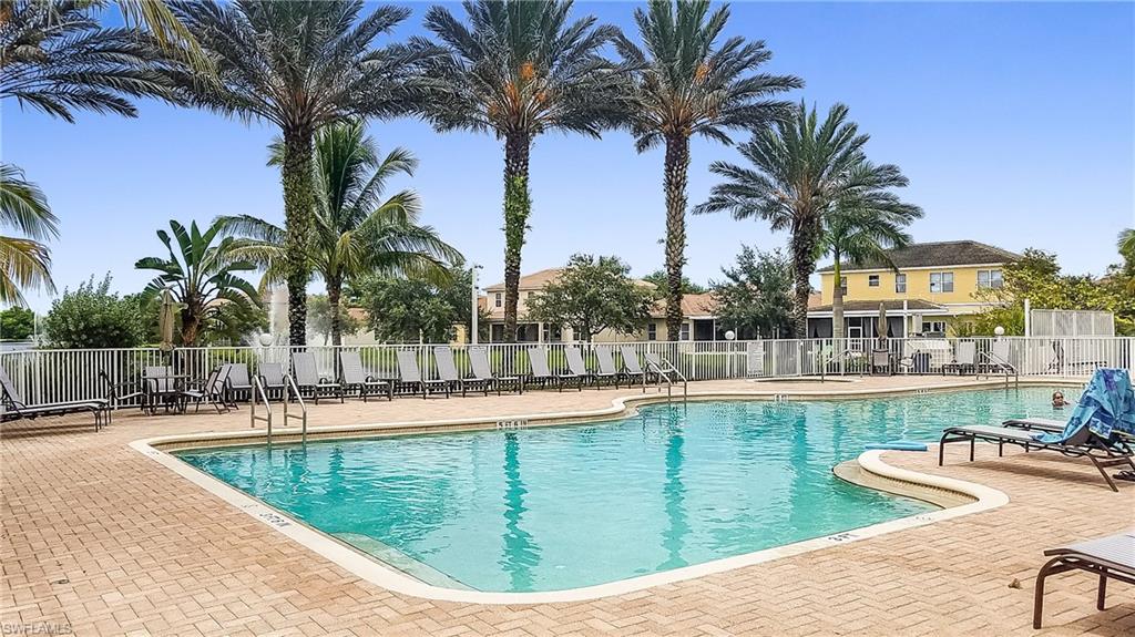 CORAL LAKES - Residential