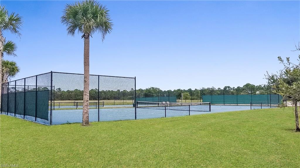 CORAL LAKES - Residential