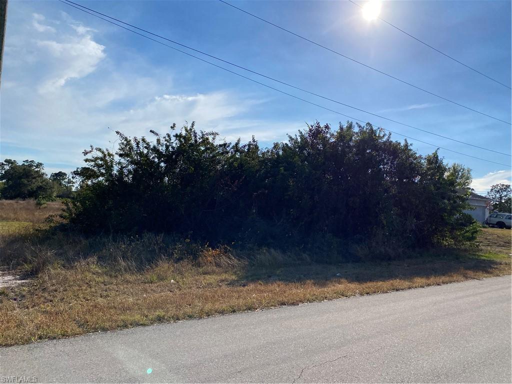 LEHIGH ACRES - Land